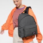 Eastpak JPRZL100 バックパック パッド入りパックル ブラックデニム