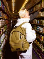 Eastpak JPRZL113 バックパック パッド入りジッパー タープ軍団 - 画像 (8)