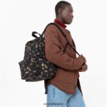Eastpak JPRZL137 バックパック パッド入りパックル 花は黒く輝きます - 画像 (6)
