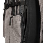 Eastpak JPRZL166 バックパック テカムl cnnct ライトグレー - 画像 (8)