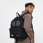 Eastpak JPRZL16 バックパック パッド入りパックル キスブラック - 画像 (5)