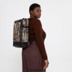 Eastpak JPRZL18 バックパック テカムm リアルツリー迷彩柄 - 画像 (8)