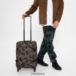 Eastpak JPRZL208 荷物 トランス4 何百もの迷彩柄