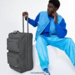Eastpak JPRZL220 荷物 ダブルトランバースM ブラックデニム