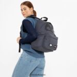 Eastpak JPRZL22 バックパック パッド入りパックル キスグレー - 画像 (5)