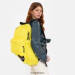 Eastpak JPRZL23 バックパック 滴るパックル mm6 イエロー 緑