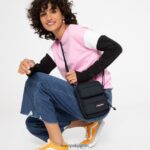 Eastpak JPRZL242 ショルダーバッグ 2倍になったもの クラウドネイビー