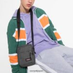 Eastpak JPRZL245 ショルダーバッグ それ ブラックデニム