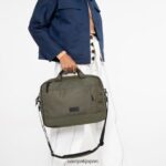 Eastpak JPRZL279 ショルダーバッグ に従う cnnctカーキ - 画像 (13)