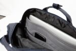 Eastpak JPRZL280 ショルダーバッグ に従う CNNCTマリン - 画像 (9)