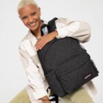 Eastpak JPRZL33 バックパック パッド入りパックル スパークブラック - 画像 (5)