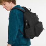 Eastpak JPRZL78 バックパック パッド入りジッパー+ 黒