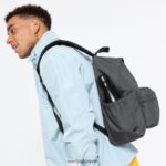 Eastpak JPRZL85 バックパック パッド入りジッパー+ ブラックデニム