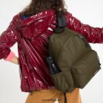 Eastpak JPRZL93 バックパック パッド入りジッパー+ アーミーオリーブ